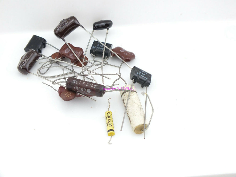 .0022 MFD Assorted Caps Capacitors From a Ham Estate LOT (bin25) - Dave's Hobby Shop by W5SWL