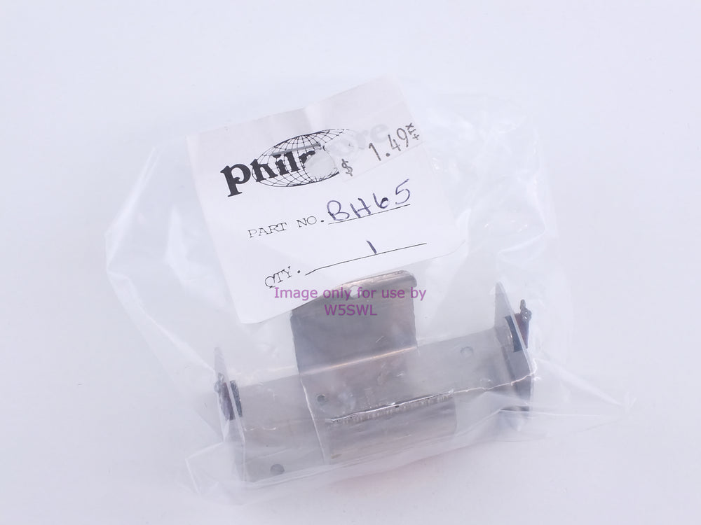 Philmore BH65 D Cell Battery Holder (bin91) - Dave's Hobby Shop by W5SWL