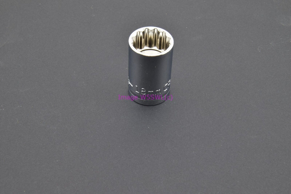 Craftsman Socket 1/2" Drive 12pt 18mm Metric Shallow (bin28) - NEW - Dave's Hobby Shop by W5SWL