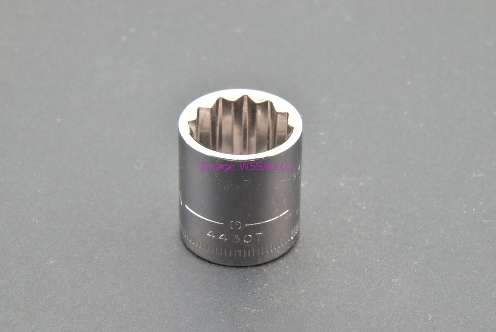 Craftsman 17mm 12pt Shallow Metric 3/8 Dr Vintage Socket Invert -G1- (binT971) - Dave's Hobby Shop by W5SWL