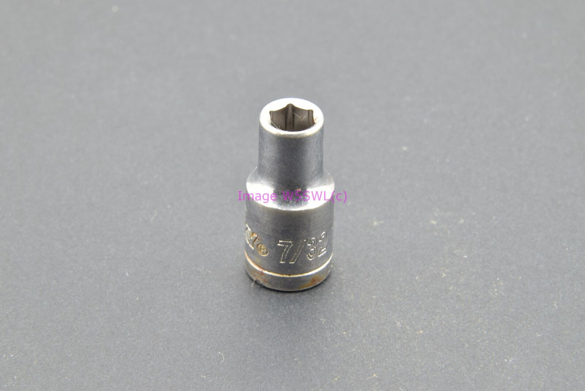 HUSKY 7/32 6PT SAE 1/4 Drive Shallow Socket (binT955) - Dave's Hobby Shop by W5SWL