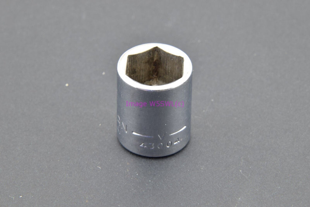 Craftsman 9/16 6pt 3/8"-Drive Shallow Vintage Socket V (binT221) - Dave's Hobby Shop by W5SWL
