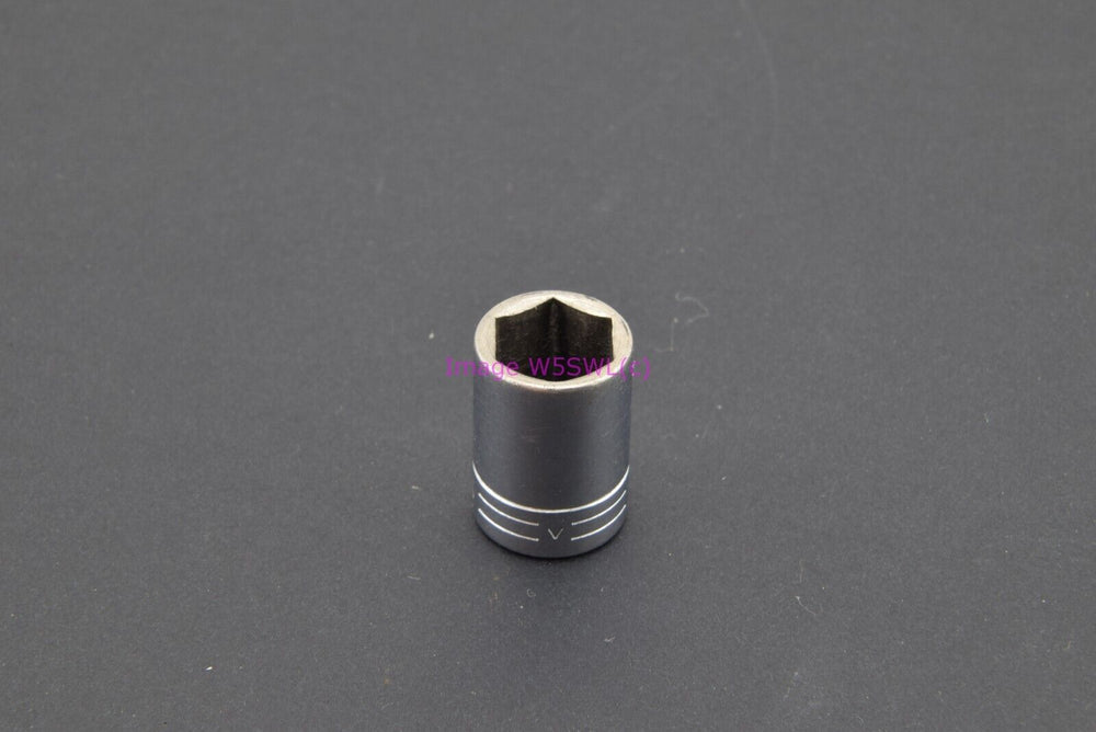 Craftsman 7/16 6pt 1/4"-Drive Shallow Vintage Socket V (binT196) - Dave's Hobby Shop by W5SWL
