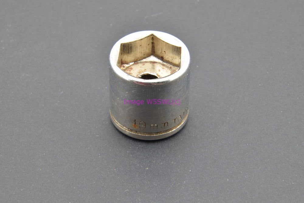 19mm 6pt Shallow Metric 3/8 Drive Socket (binT613) - Dave's Hobby Shop by W5SWL