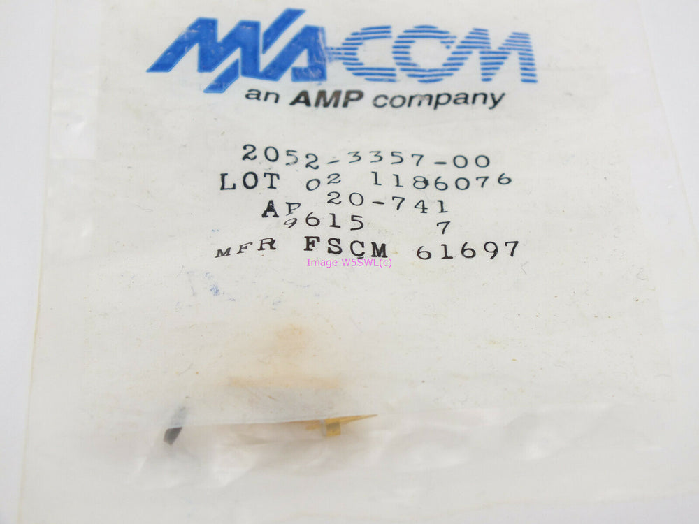 MA-Com AMP SMA Female Jack 2052-3357-00 Connector - Dave's Hobby Shop by W5SWL