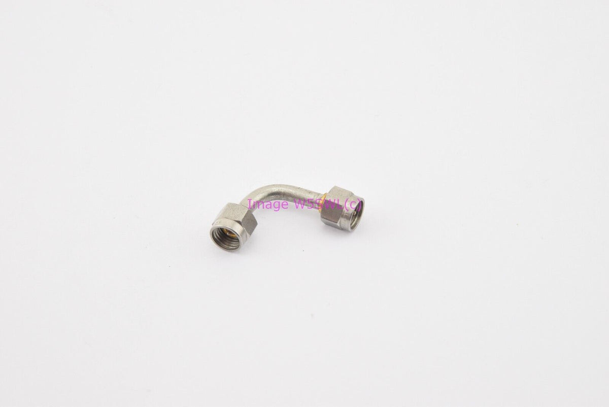SMA Male to SMA Male Swept Radius Right Angle 90 Deg Elbow (bin9587) - Dave's Hobby Shop by W5SWL