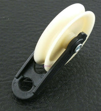 Load image into Gallery viewer, 2-1/2&quot; Pulley Ham QRP Dipole Inverted Vee Loop Longwire End Fed Antenna - Dave&#39;s Hobby Shop by W5SWL
