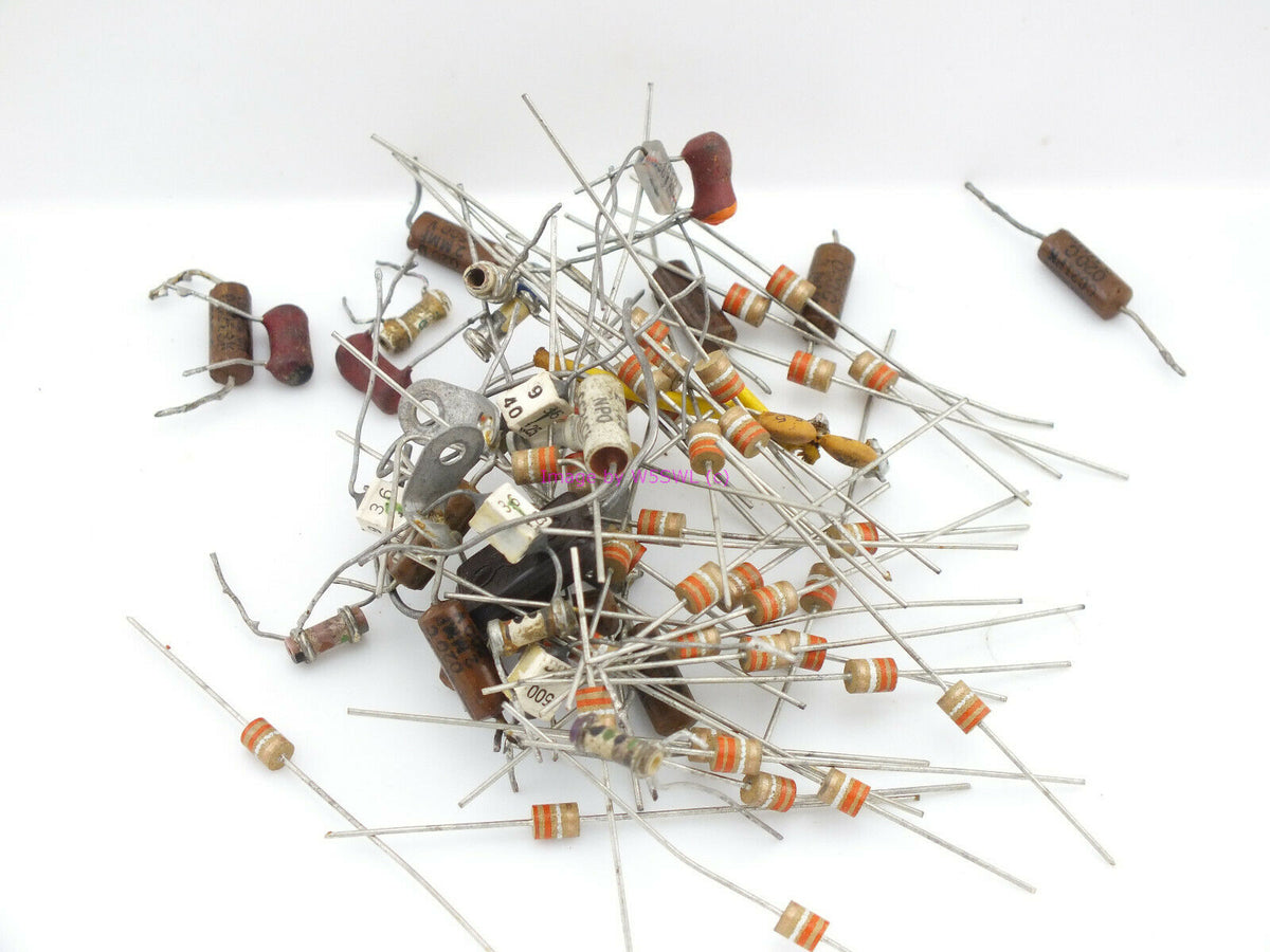 4pF and 5pF Assorted Caps Capacitors From a Ham Estate LOT (bin44) - Dave's Hobby Shop by W5SWL