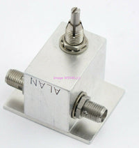 Load image into Gallery viewer, Merrimac 50CAL25 Variable Attenuator DC - 200 MHz SMA - Dave's Hobby Shop by W5SWL
