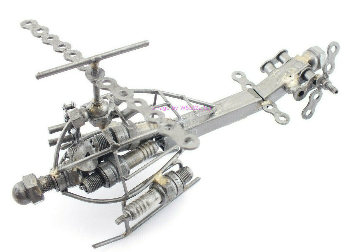 Hand Made Metal Wire Frame Attack Helicopter Collectible Movable Blades NOS - Dave's Hobby Shop by W5SWL